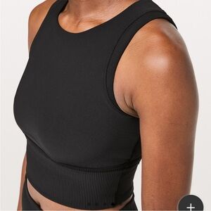 Lululemon kick swerve bra